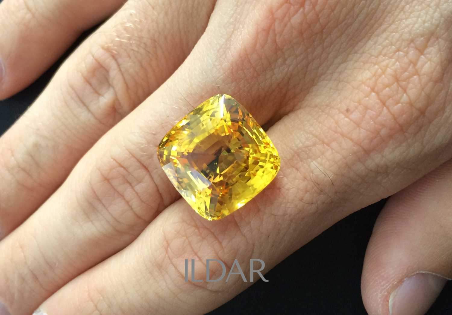 Unique precious yellow sapphire 37.28 ct order