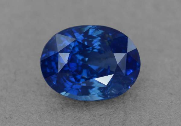 Blue sapphire from Sri Lanka 2.01 ct
