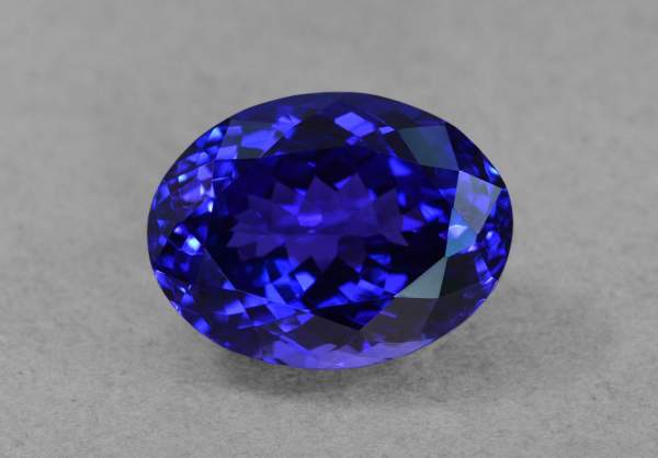 Oval shaped violetish blue tanzanite 6.08 ct