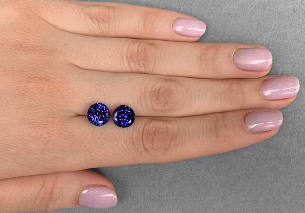 Pair of round cut tanzanites 6.57 ct