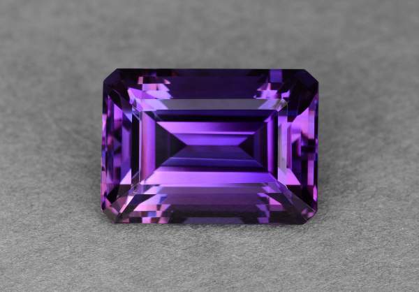 Natural unheated amethyst gemstone 21.16 ct