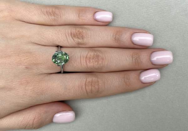 Natural precious green sapphire stone 3.79 ct