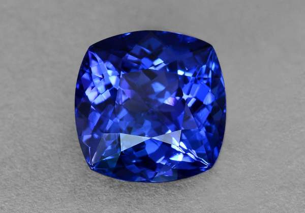 Square cushion cut tanzanite 7.15 ct