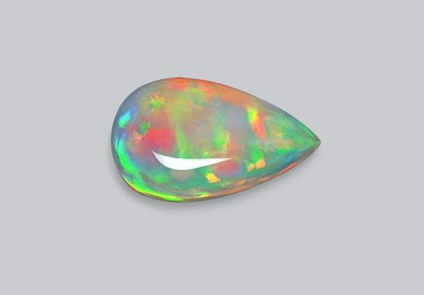 Natural white pear-shaped opal cabochon 10.76 ct