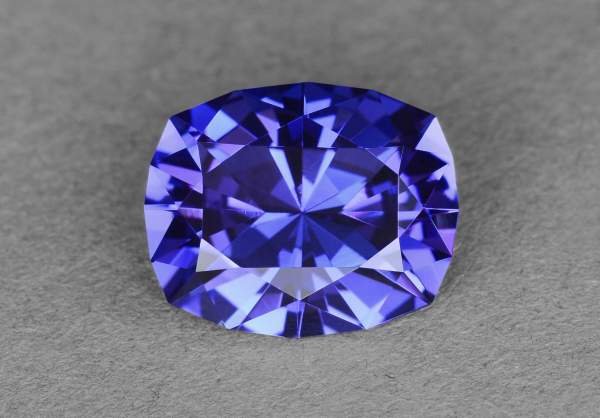 Cushion cut tanzanite gemstone 4.07 ct