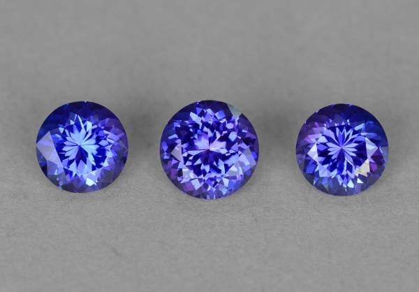 Set of three round cut tanzanites 6.01 ct