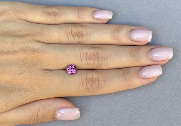 Pink spinel 2.05 ct