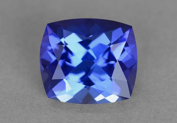 High clarity cushion cut tanzanite 3.32 ct