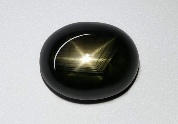 Natural star sapphire 17.46 ct