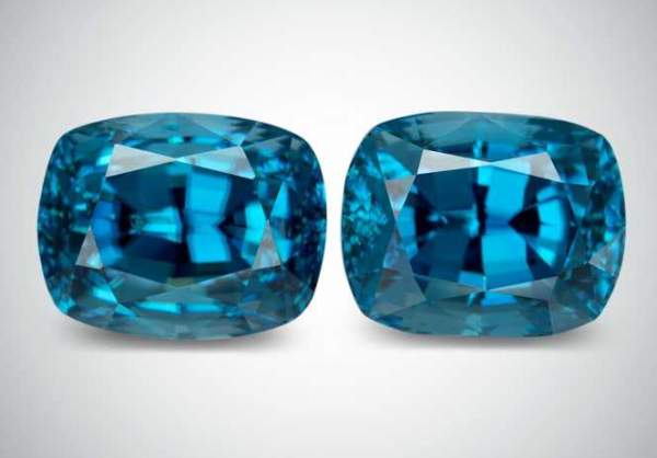 Blue zircons for earrings 20.74 ct