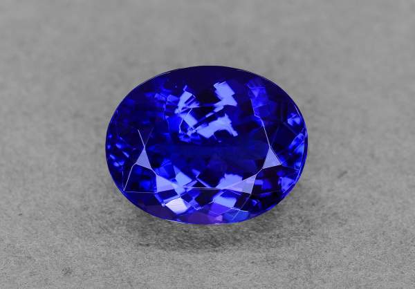 Natural blue tanzanite 2.99 ct