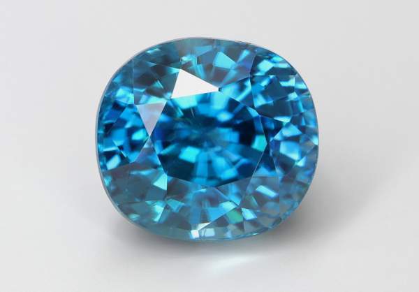 Камень цирконий фото Blue zircon Zircon from Cambodia order online