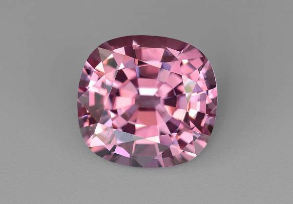 Cushion-cut pink spinel 4.26 ct
