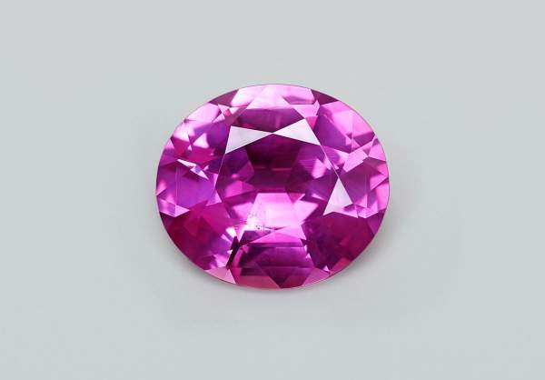 Bright pink sapphire 1.28 ct