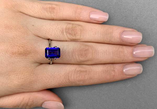 Octagon cut tanzanite 3.42 ct