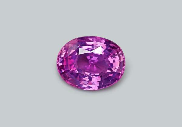 Oval cut pink sapphire 1.15 ct