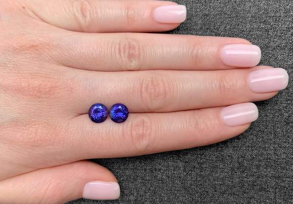 Pair of round cut tanzanites 3.63 ct