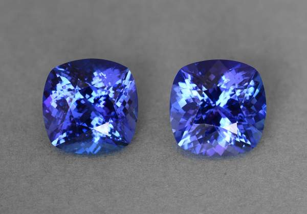 Pair of cushion cut blue tanzanites 9.05 ct