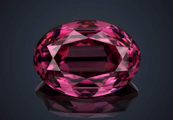 Pink spinel from Kuh-i-Lal deposit 28.9 ct