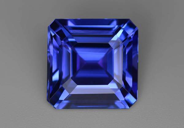 Emerald cut natural tanzanite 4.89 ct