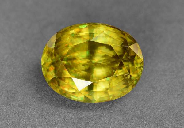 Natural oval cut sphene 4.33 ct