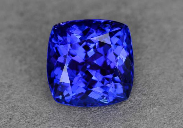 Square cushion-shaped tanzanite 4.03 ct