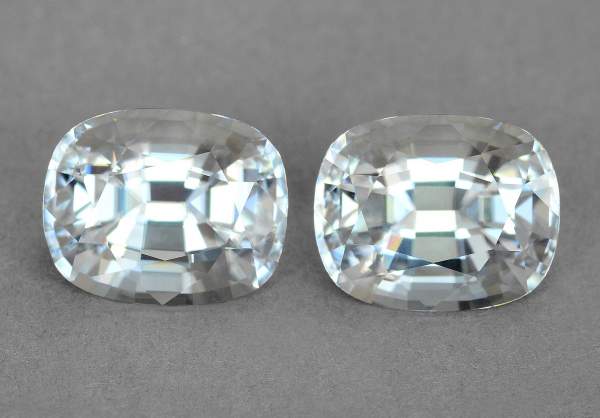 A pair of colorless natural zircons 18.7 ct