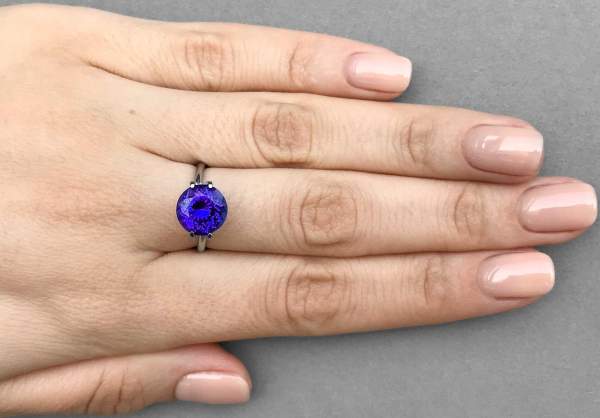 Round cut tanzanite gemstone 3.57 ct