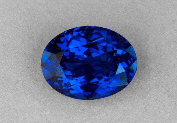 Vivid blue tanzanite from Tanzania 9.65 ct