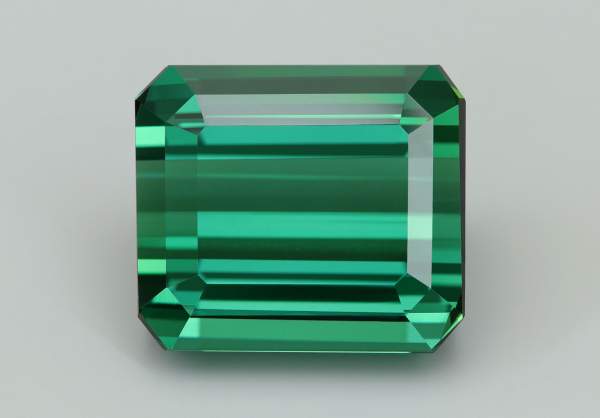 Natural octagon-shaped green tourmaline from Brazil 6.8 ct