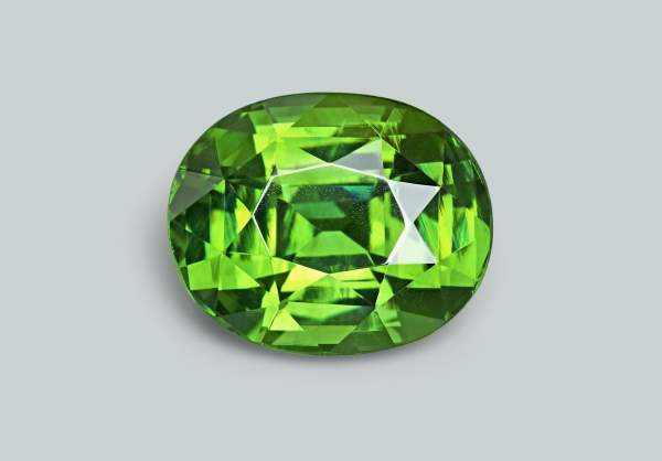 Natural green zircon gemstone from Tanzania 4.28 ct