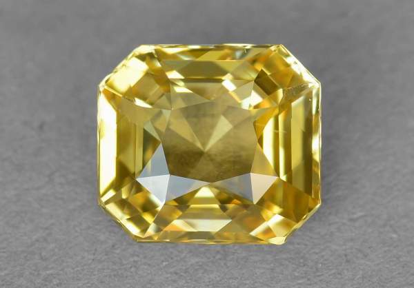 Unheated octagon cut yellow sapphire 4.15 ct
