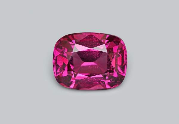 Purple almandine garnet 5.31 ct